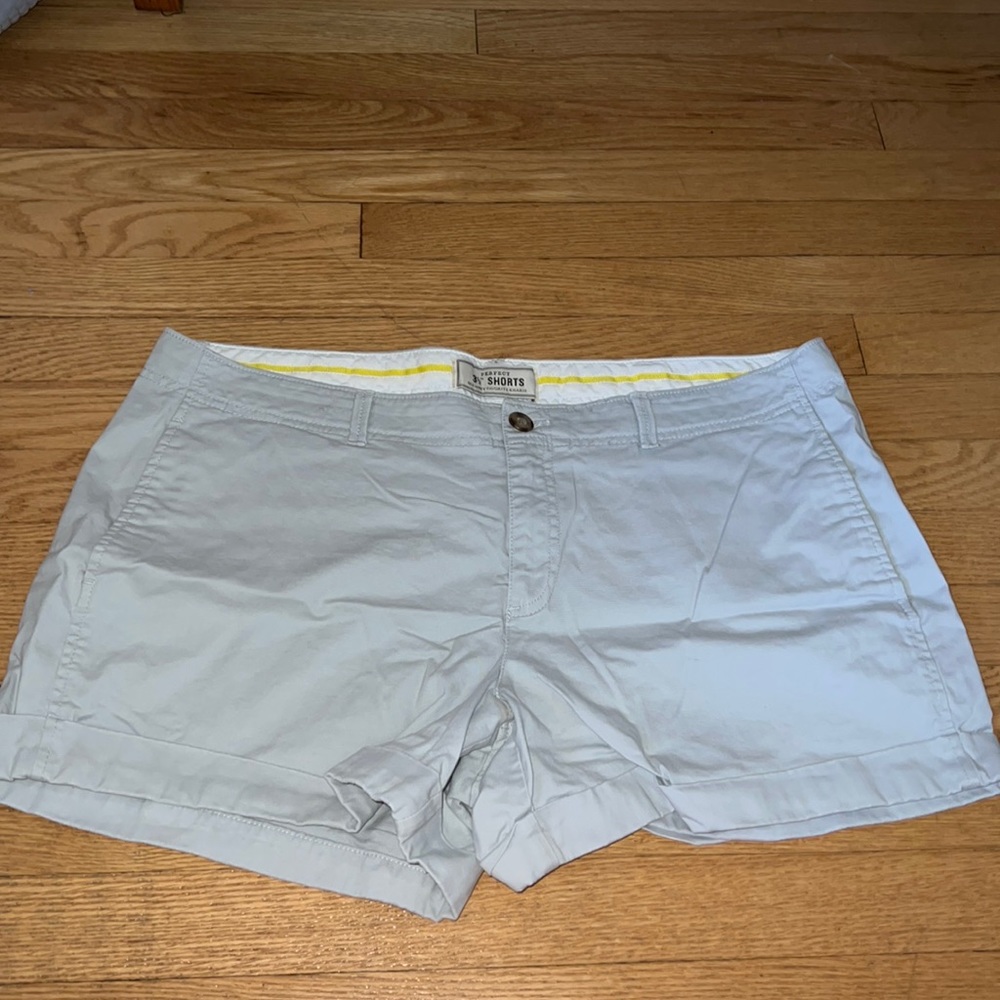 Light gray old navy shorts